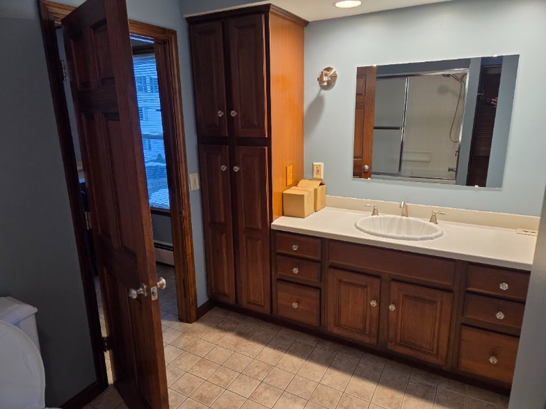 Building Photo - 163 Prospect St