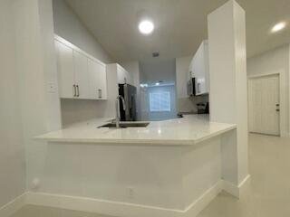 Building Photo - 1630 Zenith Way