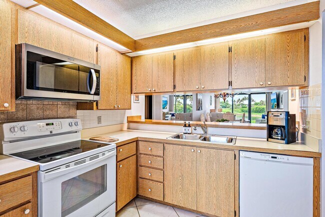 Building Photo - 601 S Seas Dr