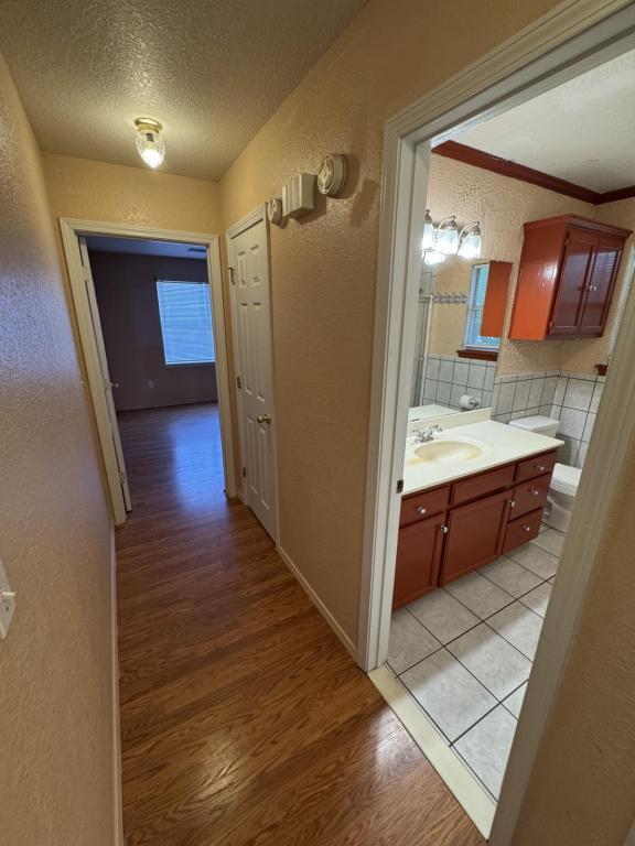 Building Photo - 2504 Tanglewood Ct