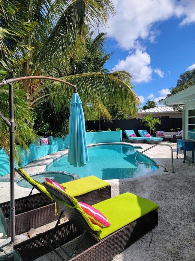 Building Photo - 113 Park Ln E