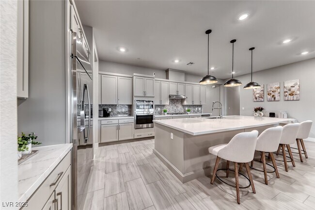 Building Photo - 375 Portus Delphini Ct