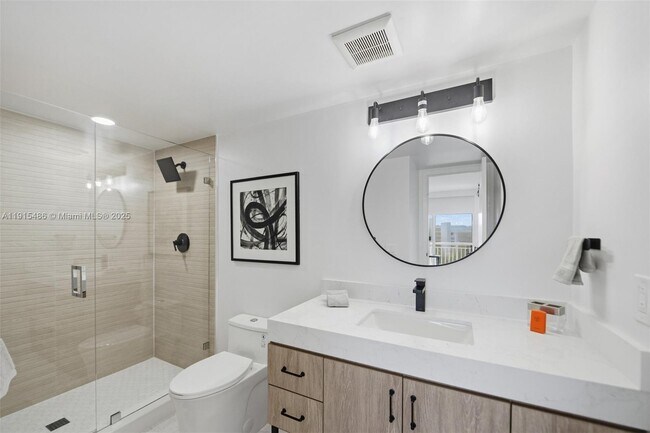 Building Photo - 3546 S Ocean Blvd