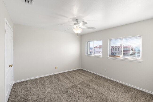 Building Photo - 15325 Cartagena Ct
