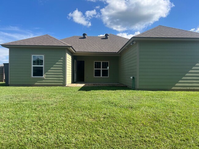 Building Photo - 1039 Lillian Michel Dr