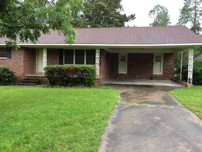 Primary Photo - 106 Montgomery Dr