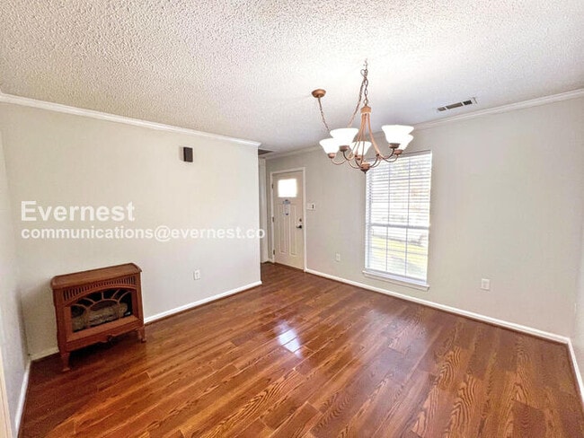 Building Photo - 26 Silverleaf Ct