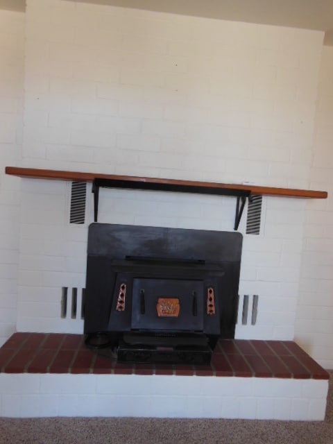 Building Photo - Mid Century Cutie on 2.5 Acres
