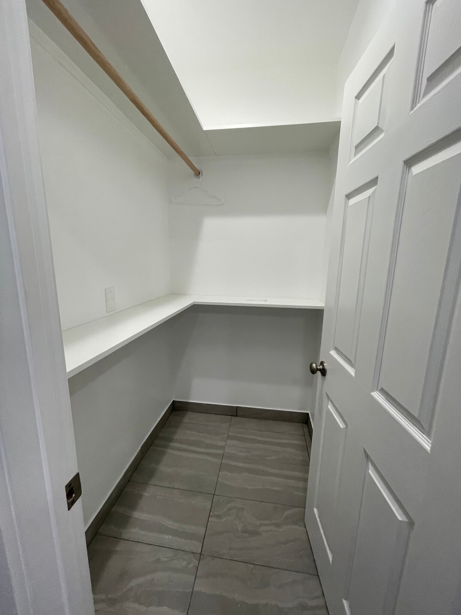 Building Photo - 16220 Schoenborn St