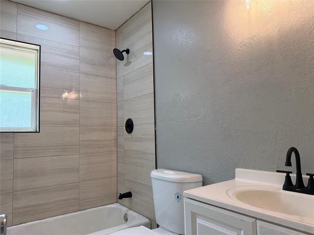 Building Photo - 2509 Normont Cir
