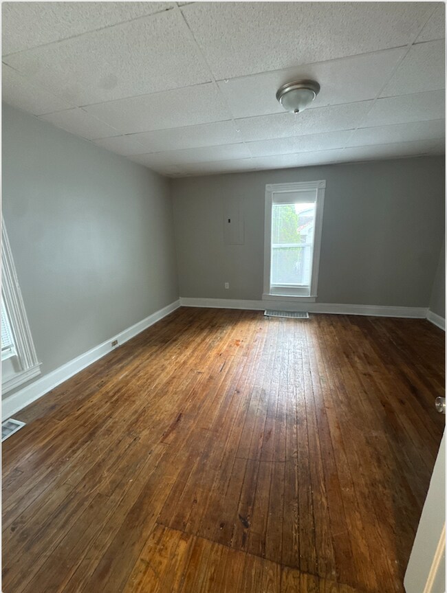 Building Photo - 428 North St