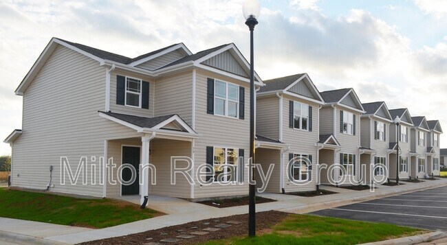 Building Photo - 120 River Stancil Dr