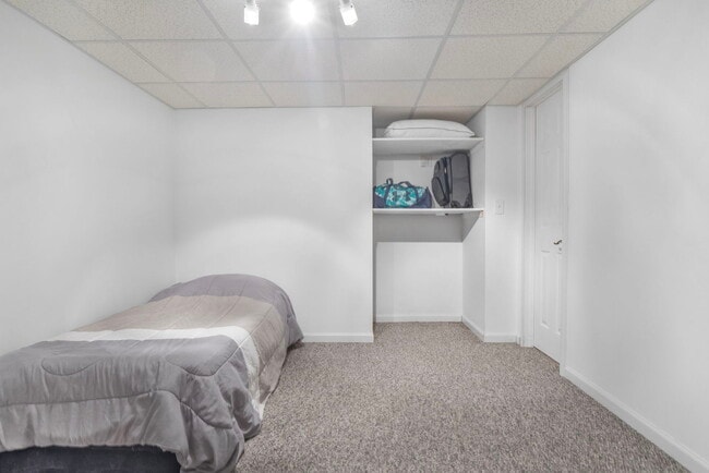 Building Photo - 5207 Sunmeadow Dr