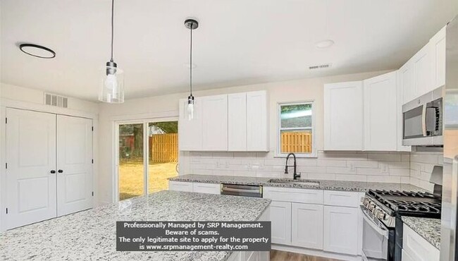 Building Photo - Charming BRAND NEW 3BR/2BA For Rent in Cha...