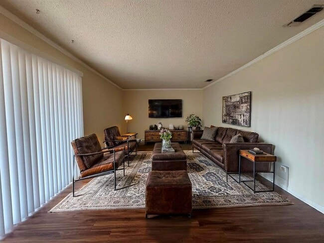 Building Photo - 5905 Burrough Dr