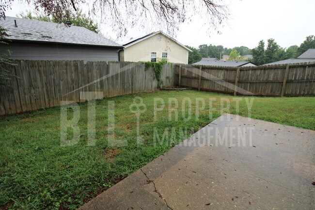 Building Photo - Beautiful 3BR Home in The Highlands Subdivision