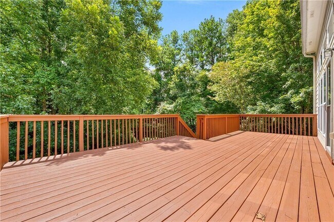 Building Photo - 2113 Worrall Hill Dr