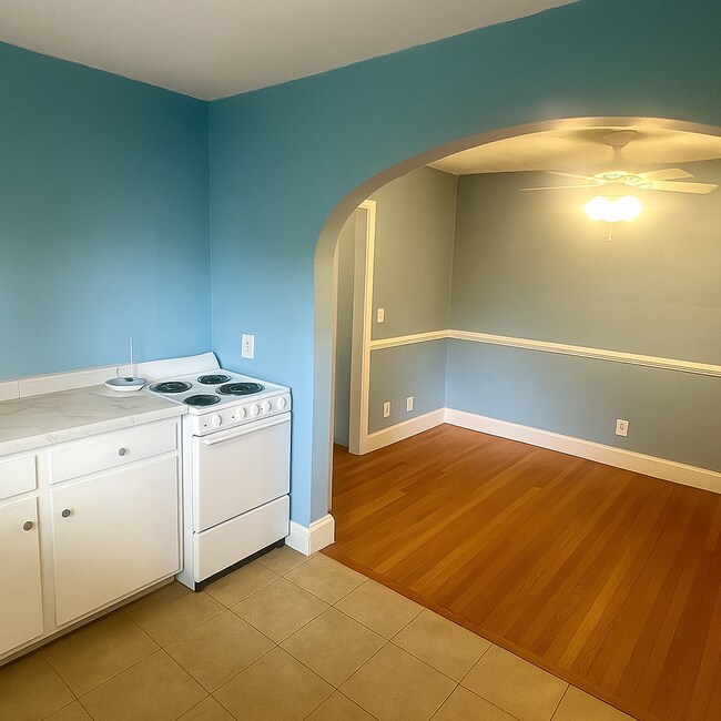 Building Photo - One bedroom, 1 bath apartment in Burlington