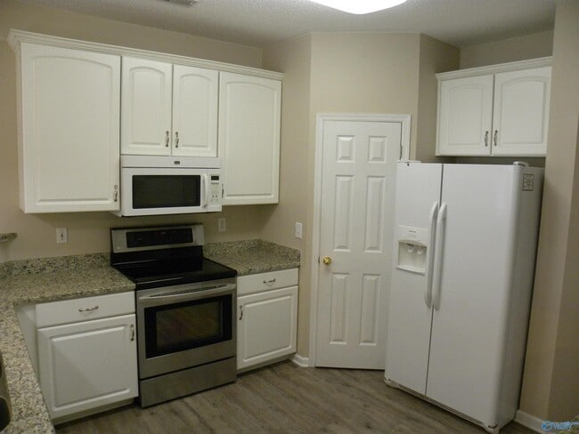 Building Photo - 224 Garden Brook Dr