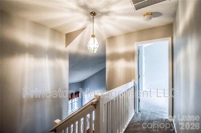 Building Photo - 126 Barnhardt Loop