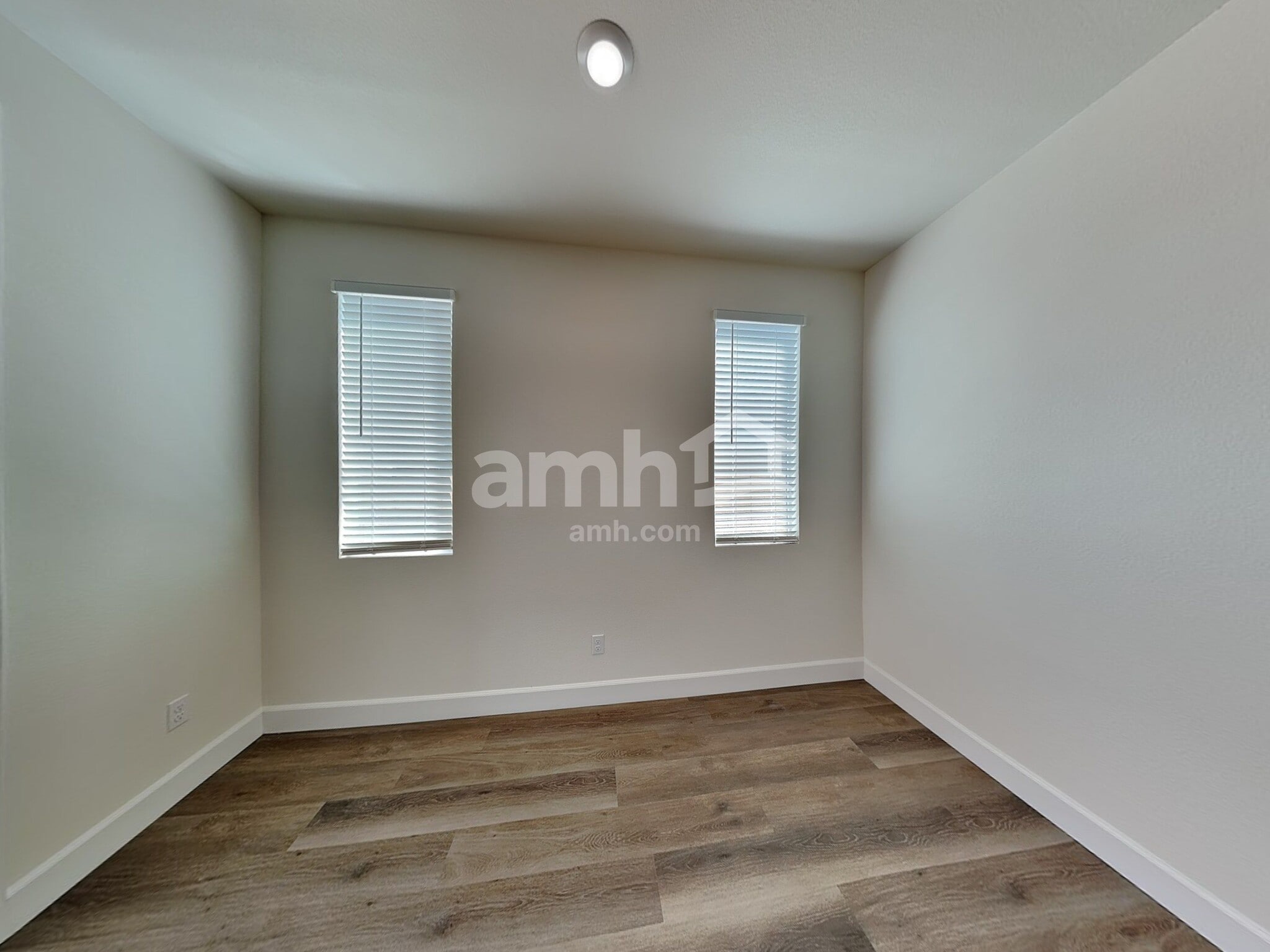 Building Photo - 13107 N Honest Endeavor Wy