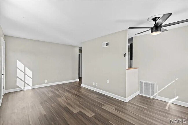 Building Photo - 43 St Celeste Dr