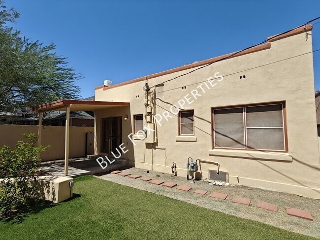 Building Photo - 605 S 4th Ave