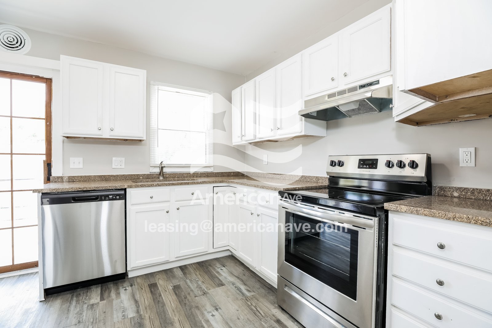 Building Photo - 3806 Watson Ave