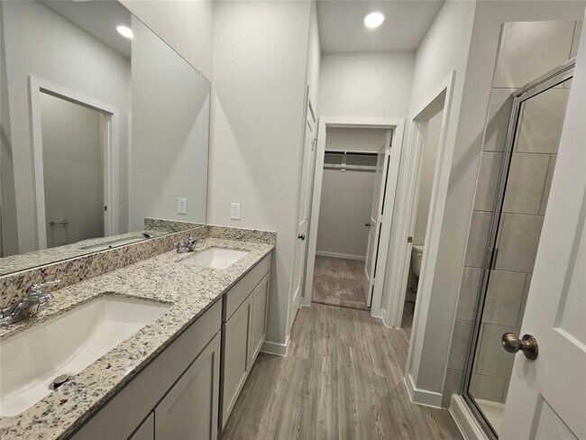 Building Photo - 5823 Quest Valley Dr