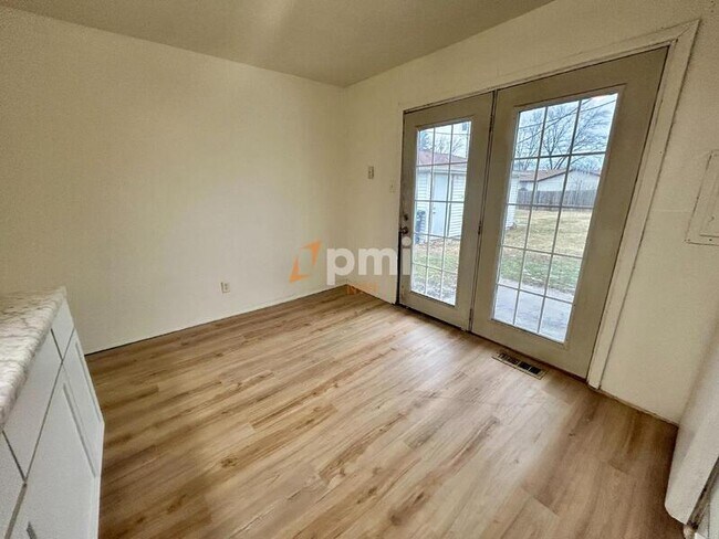 Building Photo - 5586 Tulip Ave