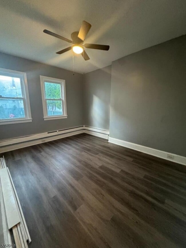 Building Photo - 381 Lanza Ave
