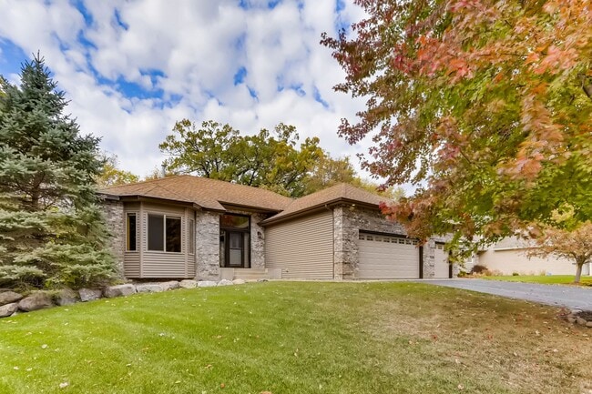Building Photo - 1510 Pheasant Hills Dr