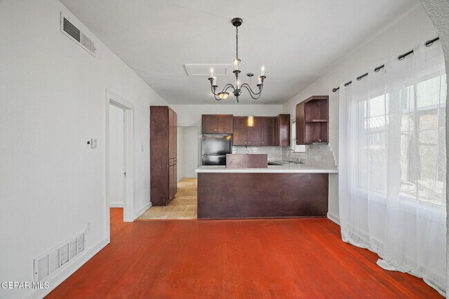 Building Photo - 3204 Memphis Ave