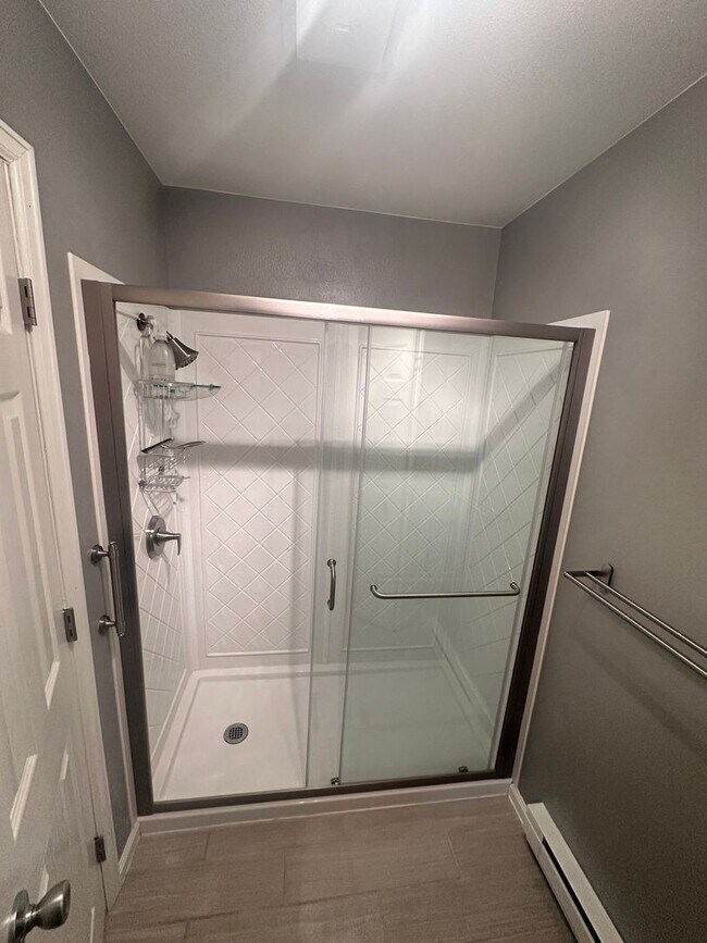 Building Photo - Rolling Green Townhome