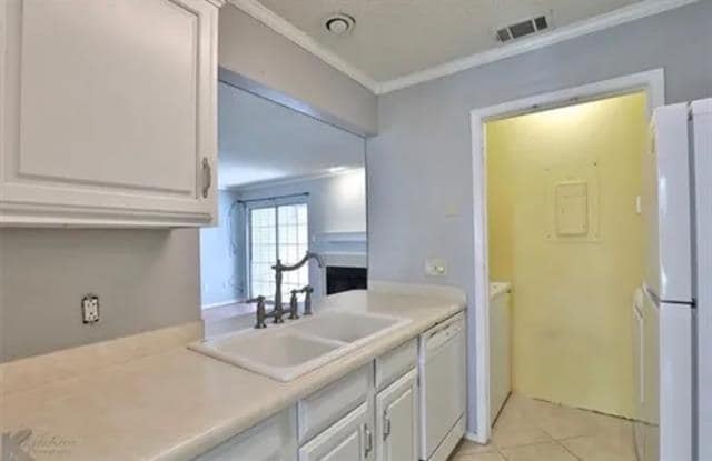 Building Photo - 1029 Lytle Creek Dr