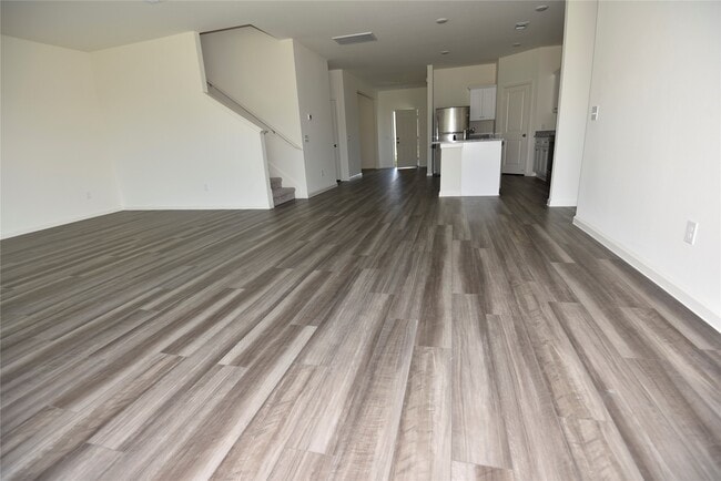 Building Photo - 21650 Cottage Ln