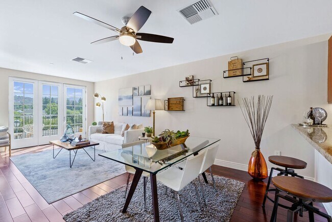 Building Photo - Fully Furnished Condo in the prestigious R...