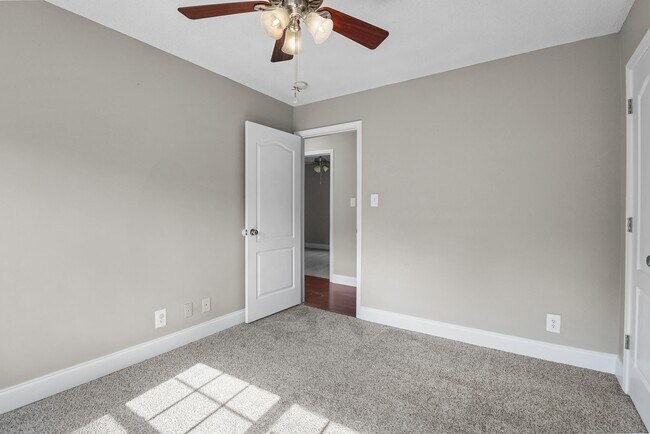 Building Photo - 3795 McAllister Dr