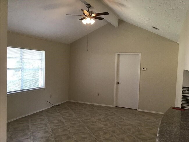 Building Photo - 13722 Wickersham Ln
