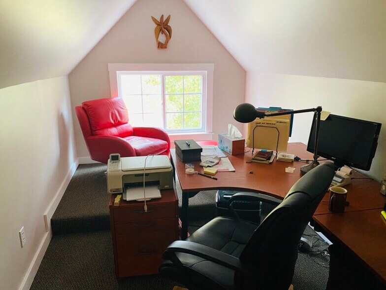 3rd Floor Front Room - 6619 San Bonita Ave