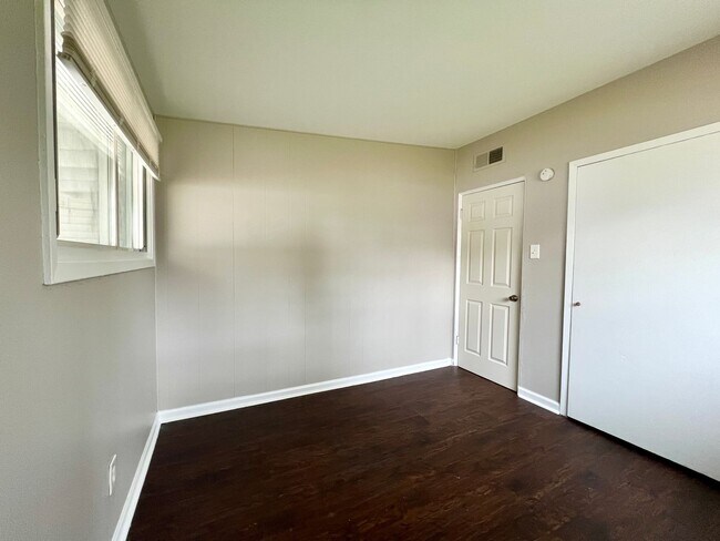 Building Photo - Charming 3-bedroom, 1-bath home located in Florissant