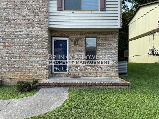 Building Photo - 10409 Victoria Dr