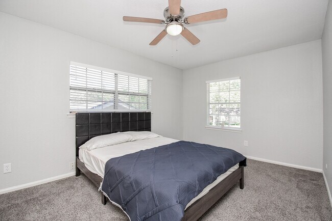 Building Photo - 12435 Shepherds Ridge Dr