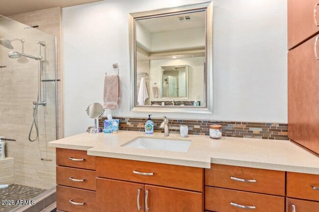 Building Photo - 9154 E Mohawk Ln