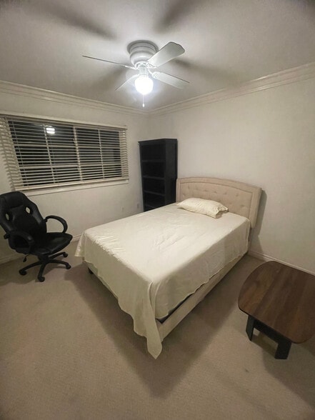 Building Photo - 1927 Fremont Ave