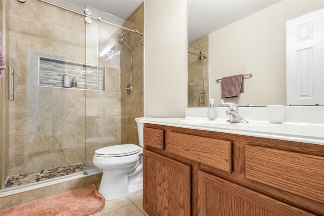 Building Photo - 6819 Lavington Way
