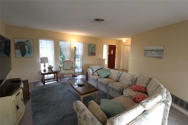 Building Photo - 2332 Bal Harbour Dr