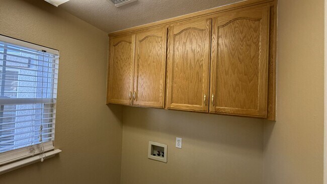 Building Photo - Single-Story Home for Lease – Manteca