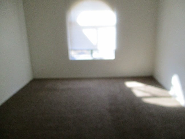 Building Photo - 3 br, 2.5 bath House - 2995 E Sunset #130 A