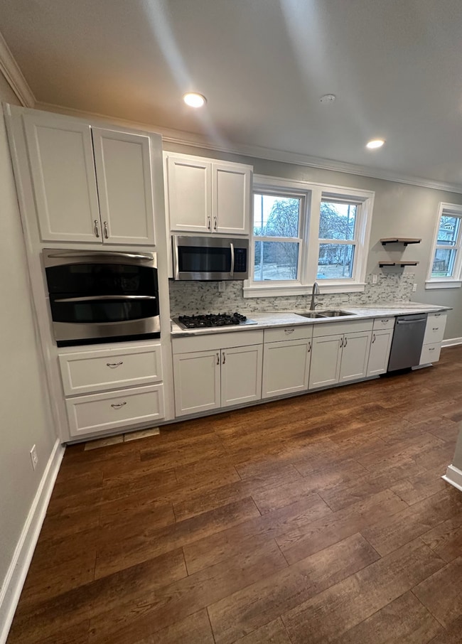 Building Photo - Stunning Historic Home - Sheffield, AL